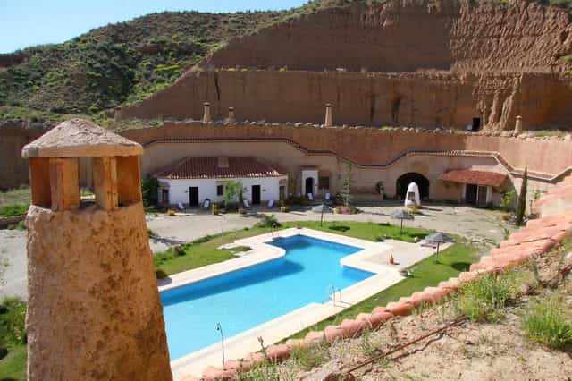 Cuevas Almagruz
