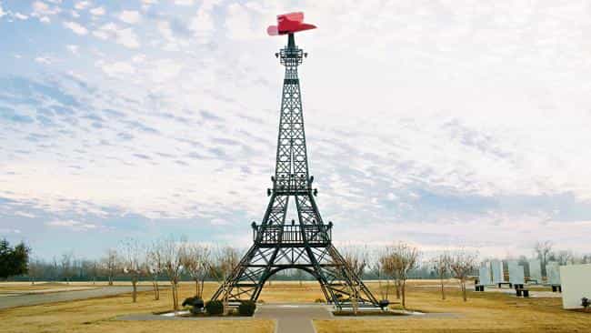 Техасская Эйфелева башня в Парисе, США