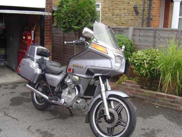 Мотоцикл Honda GL500 Silver Wing