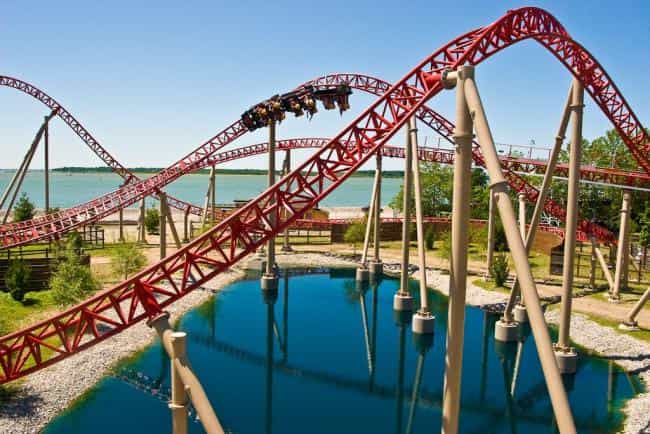 Американские горки Maverick в парке развлечений Cedar Point Amusement Park, Сандаски, Огайо