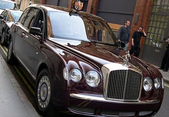Bentley State Limousine