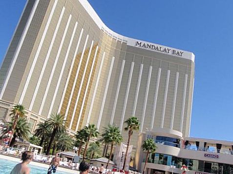 Курортный отель Mandalay Bay в Лас-Вегасе